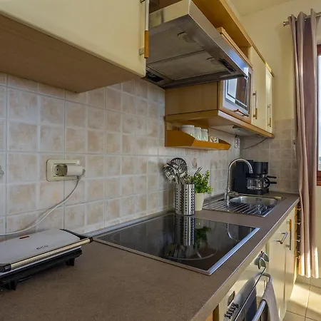 Ferienwohnung Sury Apartmán Pula