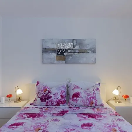 Ferienwohnung Sury Pula